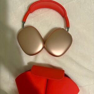 Apple AirPods Max in Red and Gold